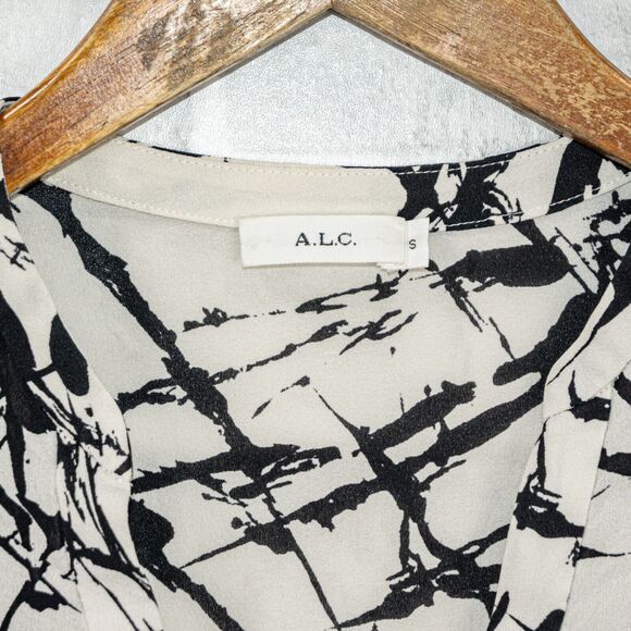 A.L.C.  Silk white black Splatter print Blouse Vneck Women's Small - Picture 2 of 6